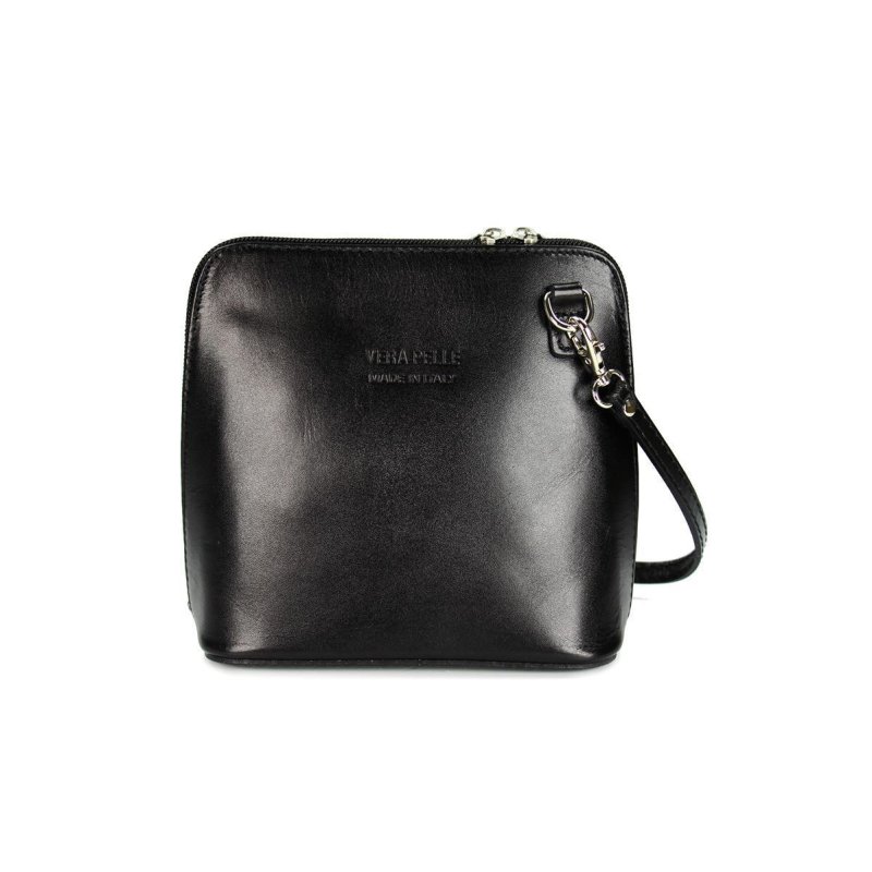 schwarze-handtasche-damen-900wvm-1.jpg