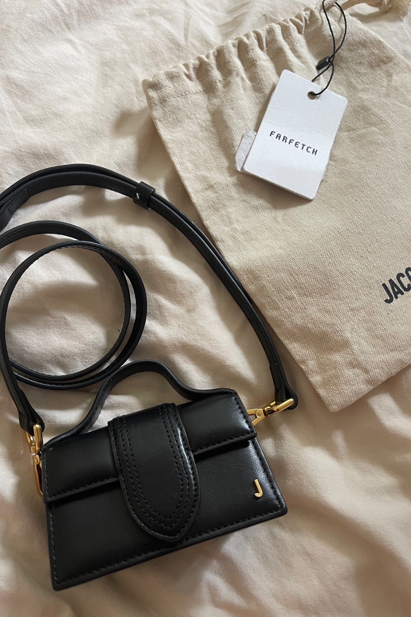 tasche-jacquemus-653eql-1.jpg